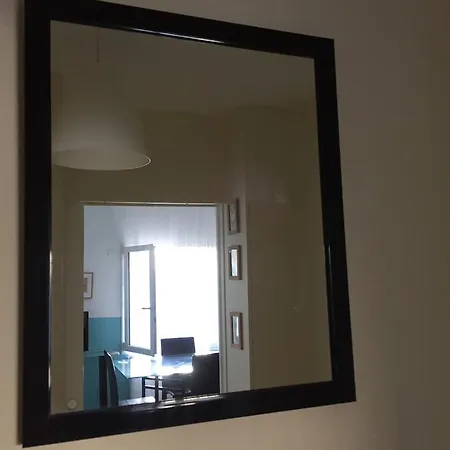 Mimosa, Tram 2, Parking